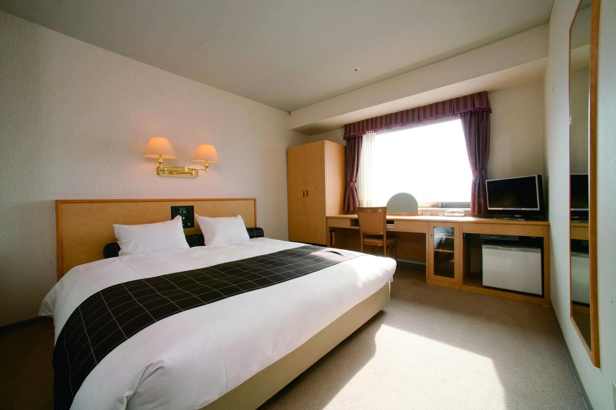 Yamagata Kokusai Hotel Buitenkant foto